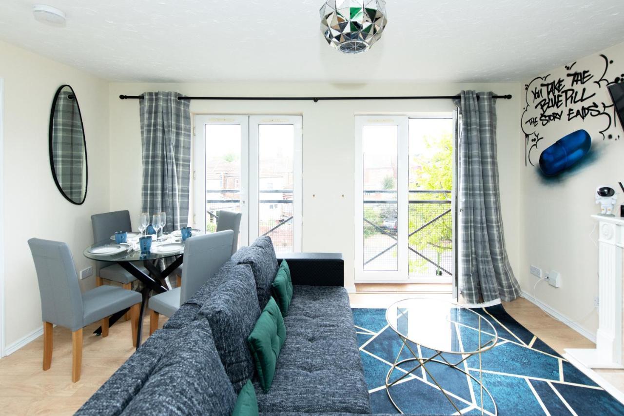 Escape The Matrix - 2 Bed Flat In City Centre With Free Parking Southampton Exterior photo