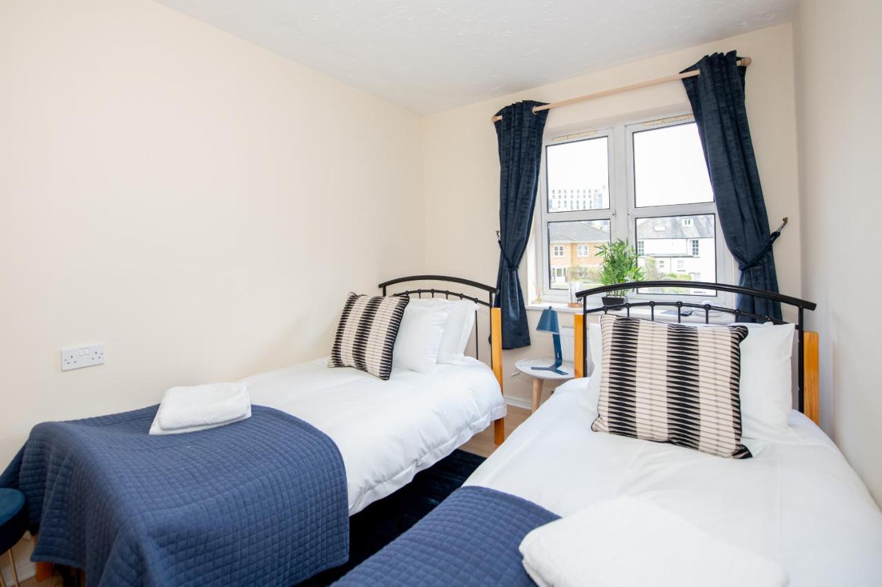 Escape The Matrix - 2 Bed Flat In City Centre With Free Parking Southampton Exterior photo