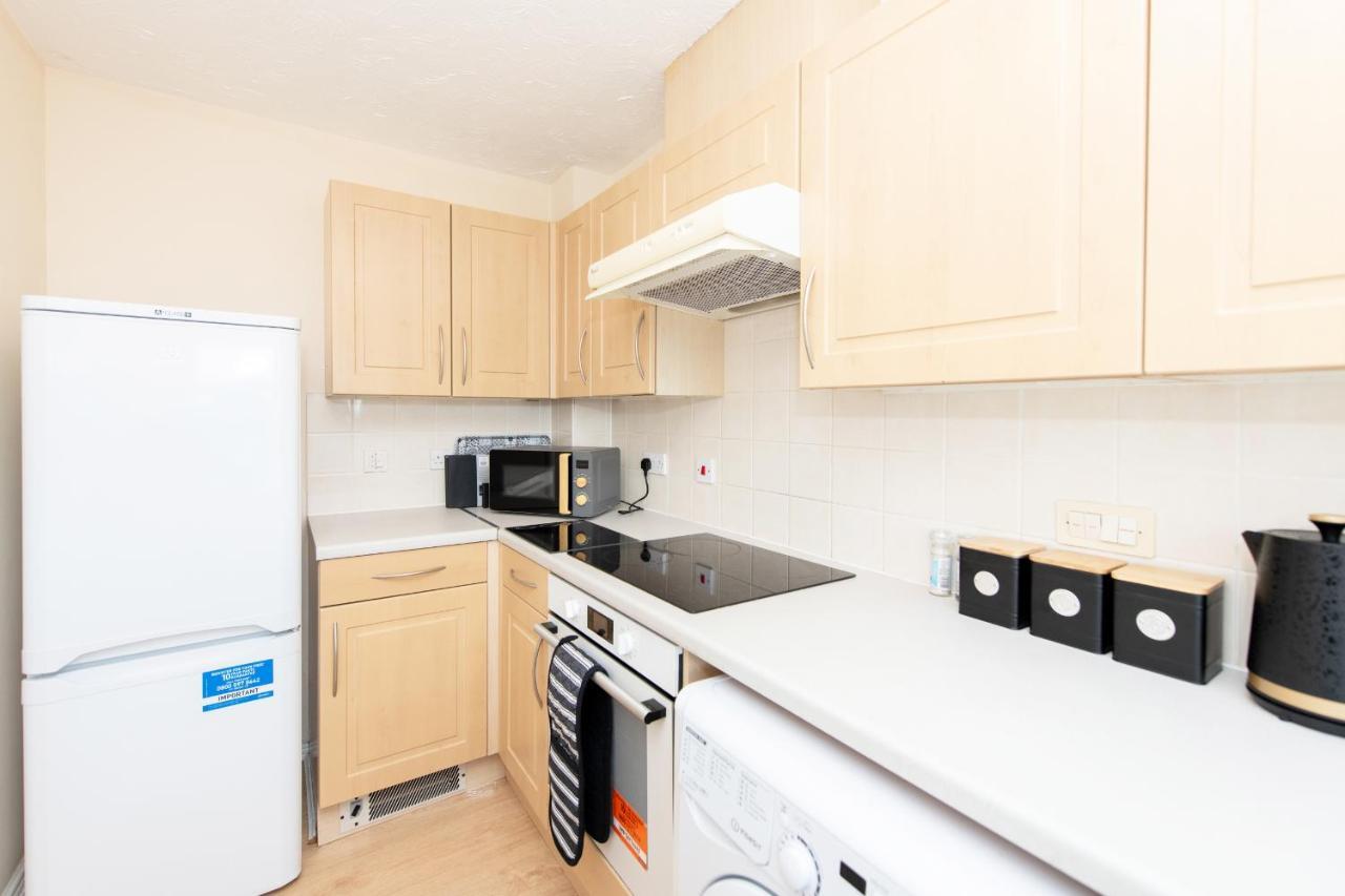Escape The Matrix - 2 Bed Flat In City Centre With Free Parking Southampton Exterior photo