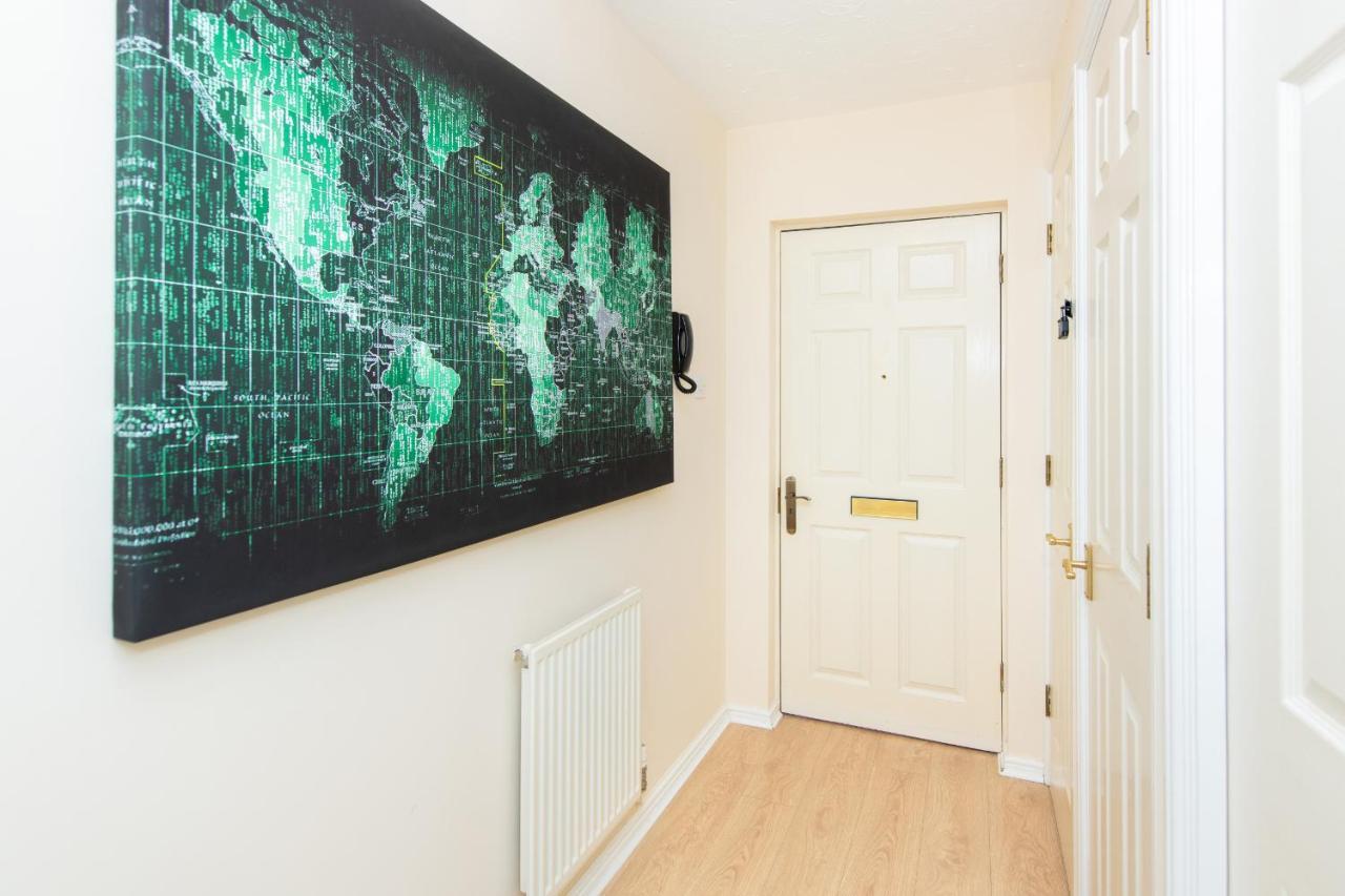 Escape The Matrix - 2 Bed Flat In City Centre With Free Parking Southampton Exterior photo