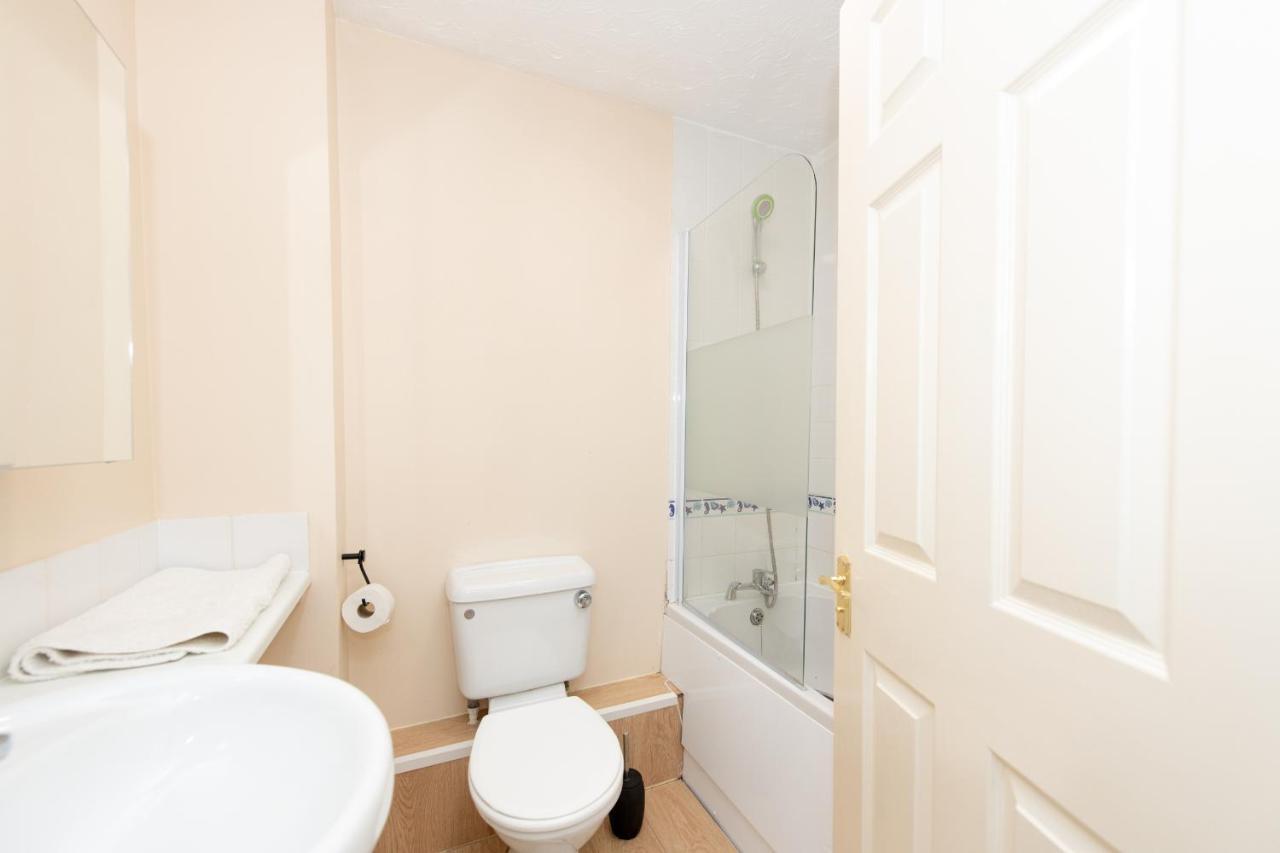 Escape The Matrix - 2 Bed Flat In City Centre With Free Parking Southampton Exterior photo